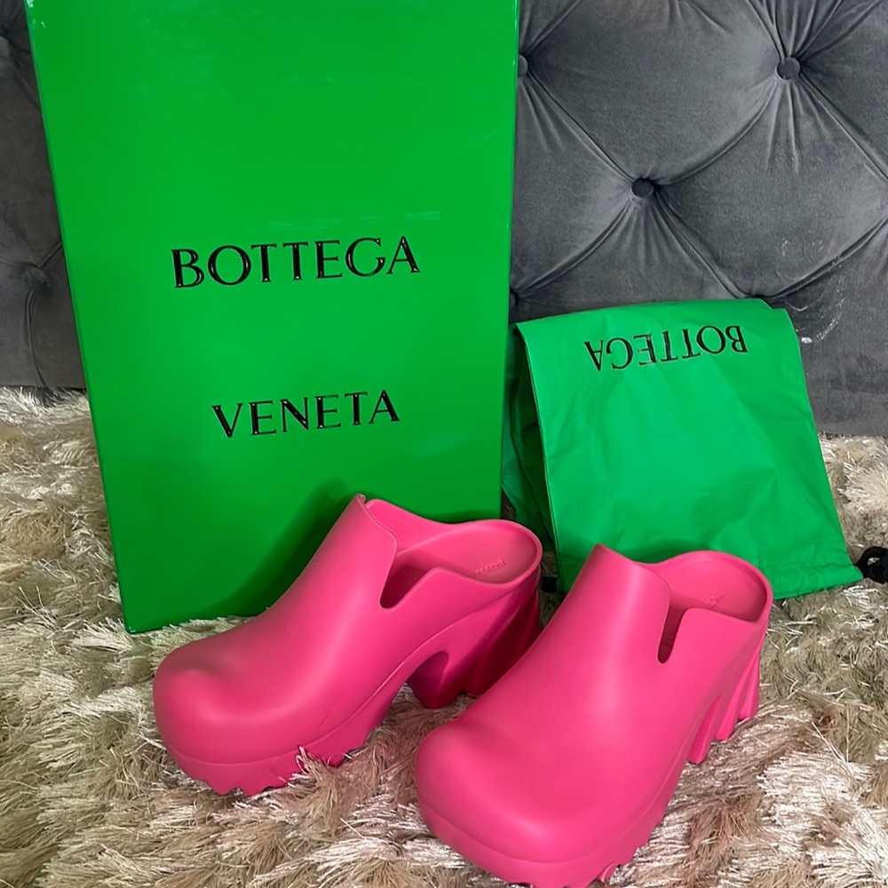 Bottega Voneta Pink Rubber Flash Clog